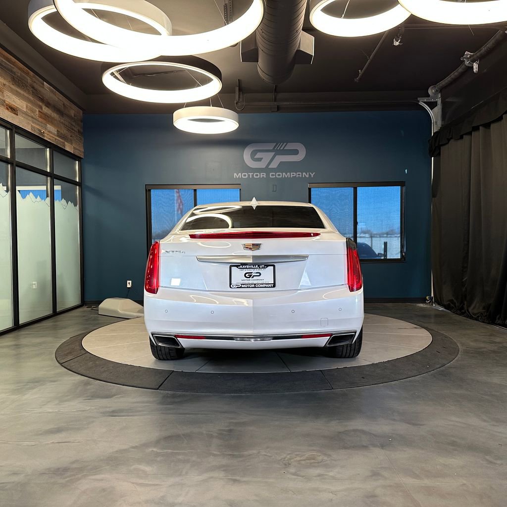 Used 2016 Cadillac XTS Premium AWD/4WD image 4