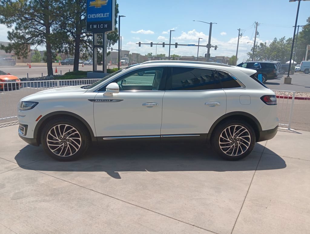 Used 2020 Lincoln Nautilus Reserve w/ Equipment Group 201A AWD/4WD image 2