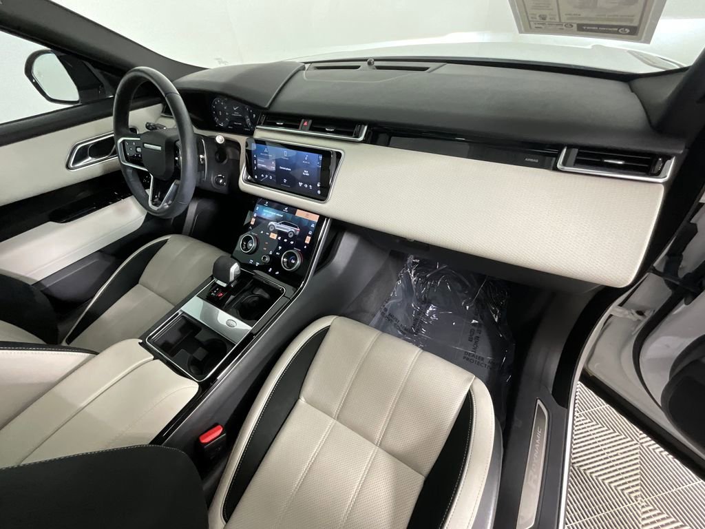 Certified 2023 Land Rover Range Rover Velar R-Dynamic S AWD/4WD image 20