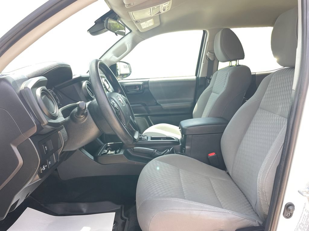 Used 2023 Toyota Tacoma SR AWD/4WD image 17