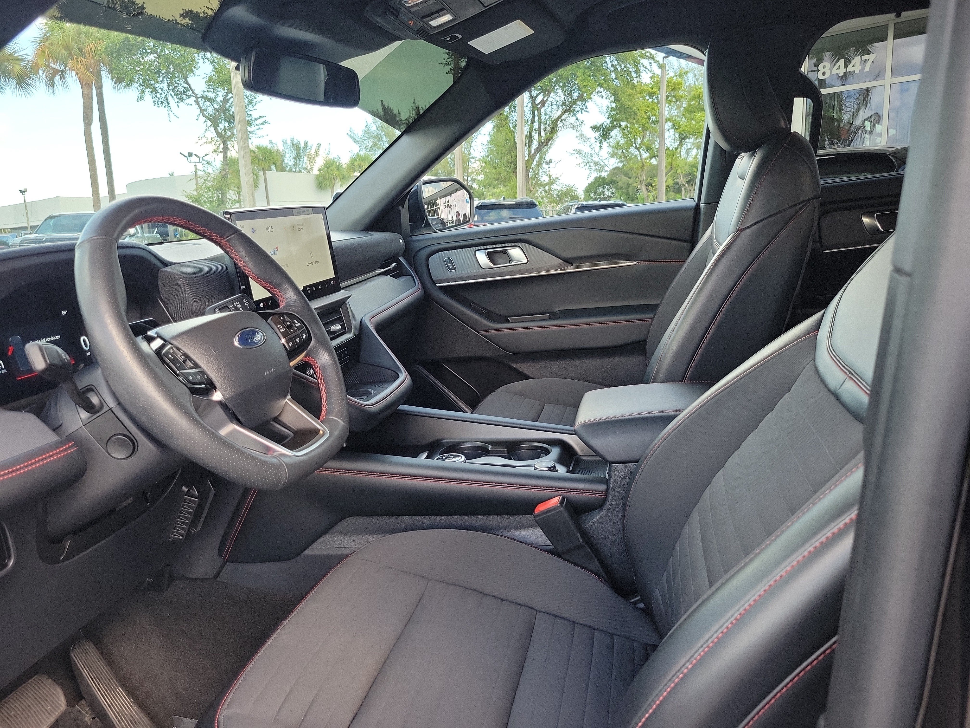 Used 2025 Ford Explorer ST-Line w/ Premium Package RWD image 11