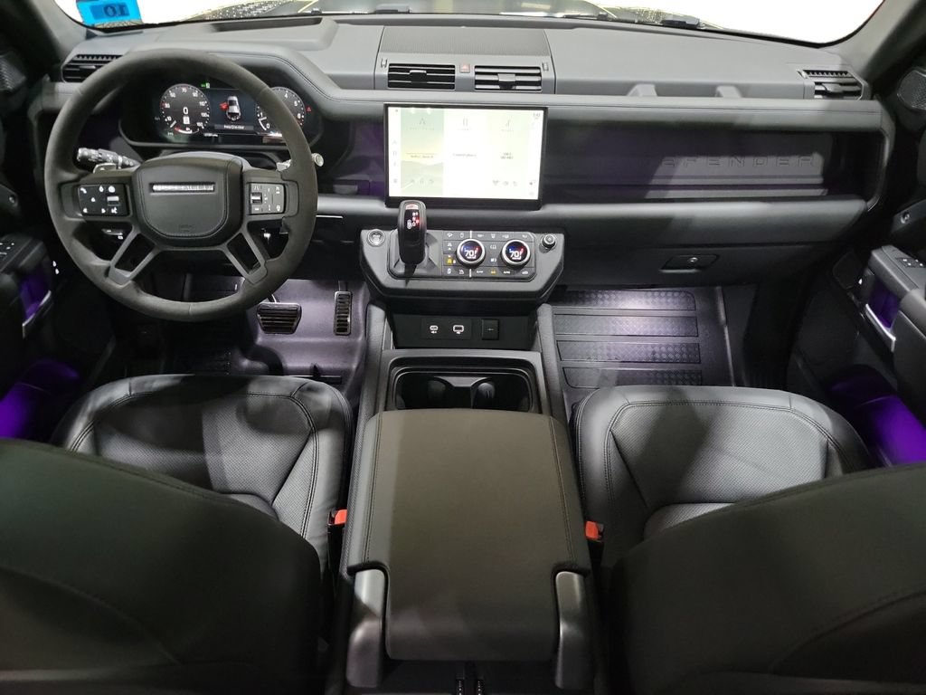 Used 2024 Land Rover Defender 110 V8 AWD/4WD image 25