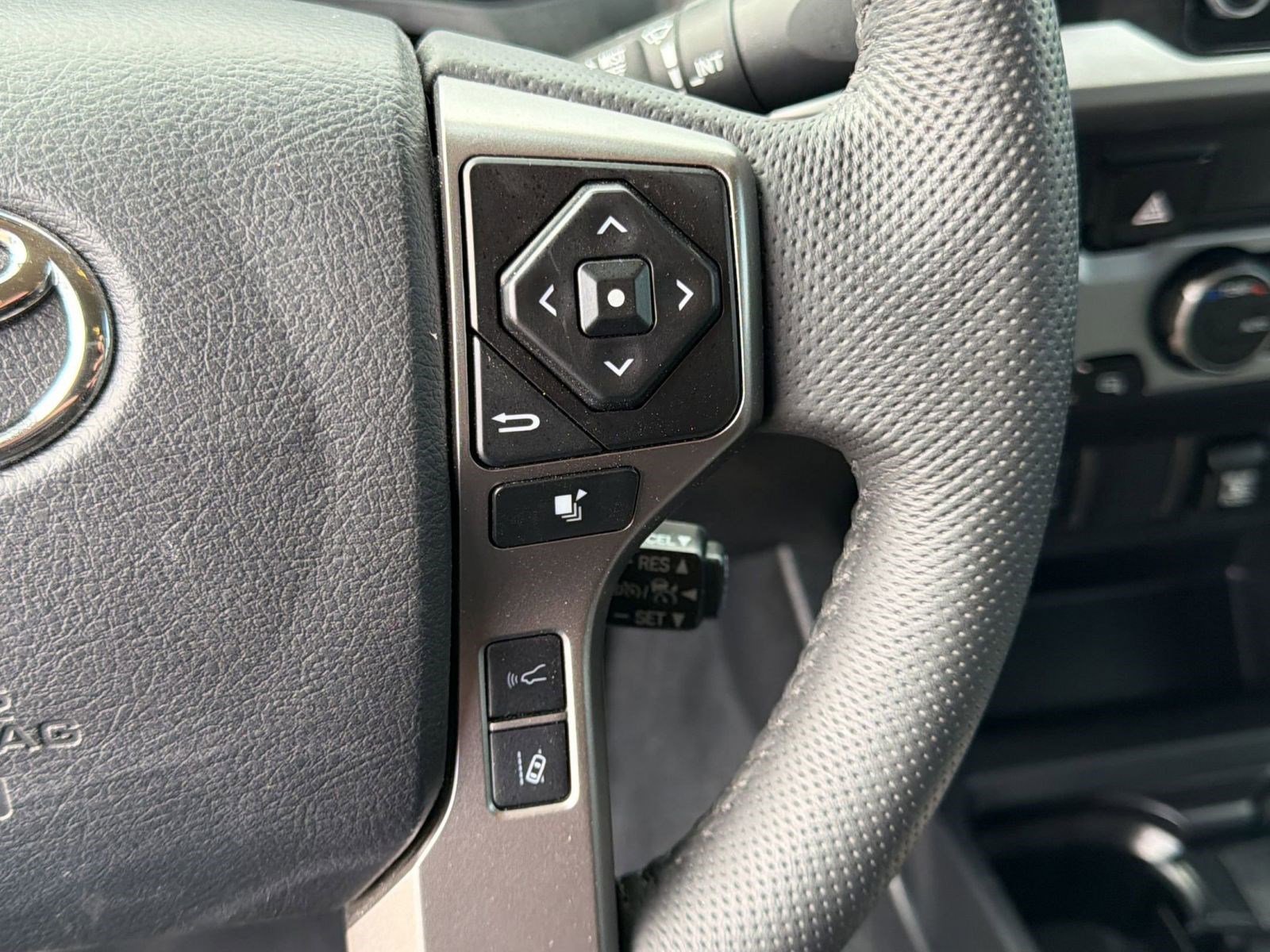 Used 2023 Toyota Tacoma SR5 image 27