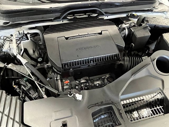 New 2025 Honda Pilot Touring image 11