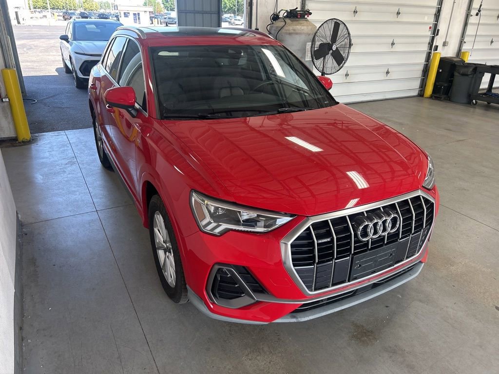 Used 2024 Audi Q3 2.0T Premium