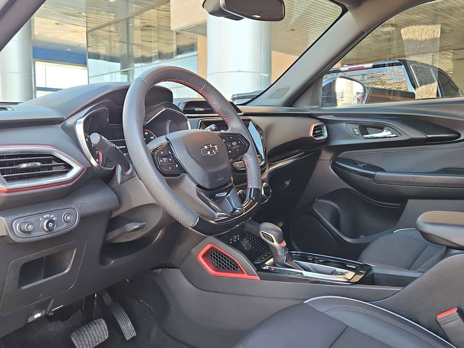 Certified 2023 Chevrolet TrailBlazer RS w/ Convenience Package image 10
