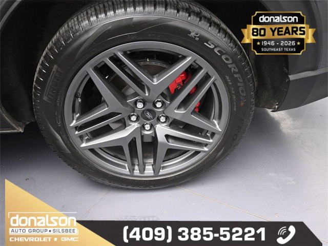 Used 2025 Ford Explorer ST image 14