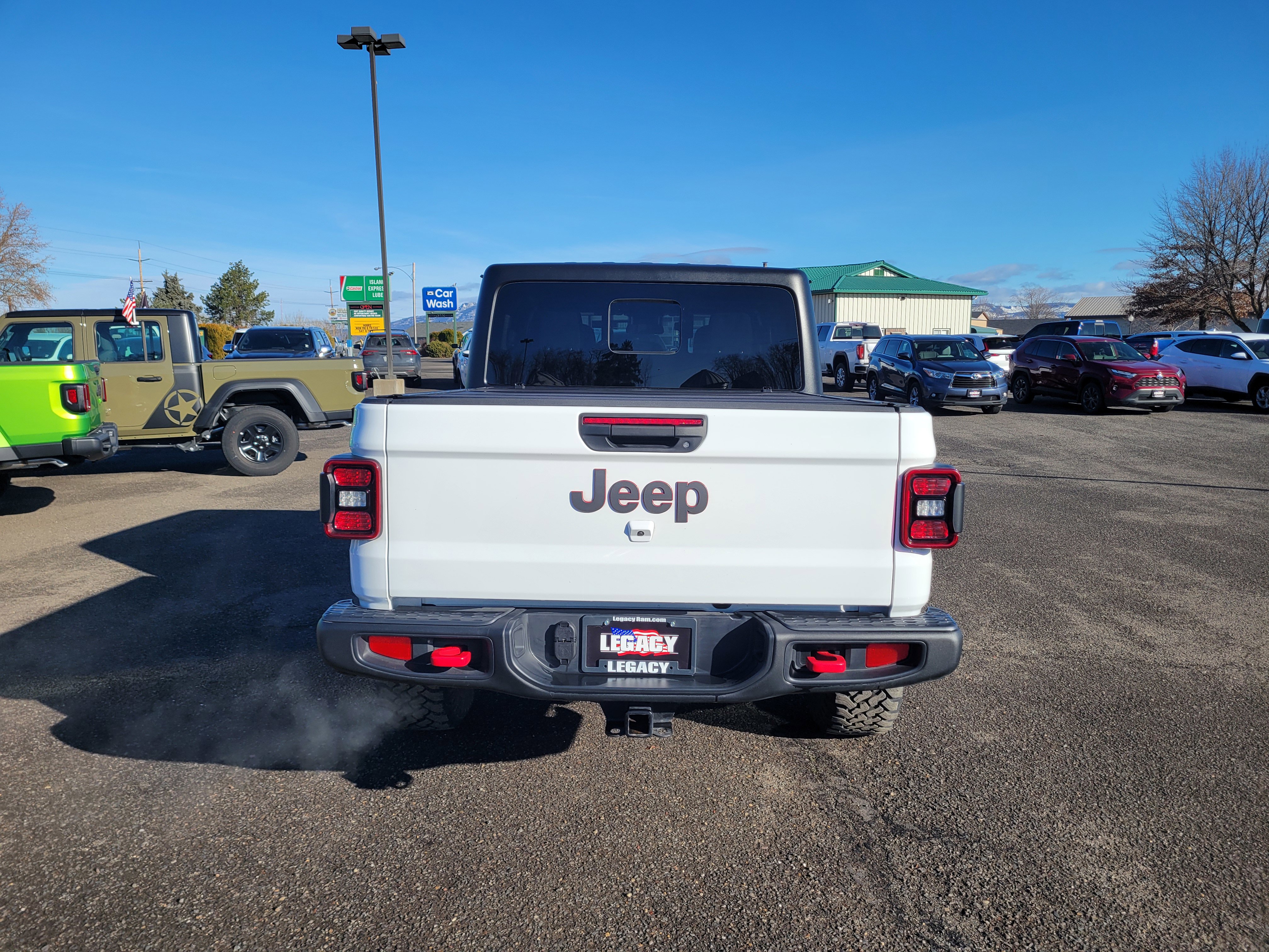 Used 2024 Jeep Gladiator Rubicon w/ Convenience Group image 4