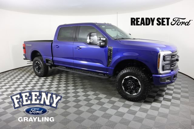 New 2026 Ford F350 Platinum w/ Tremor Off-Road Package