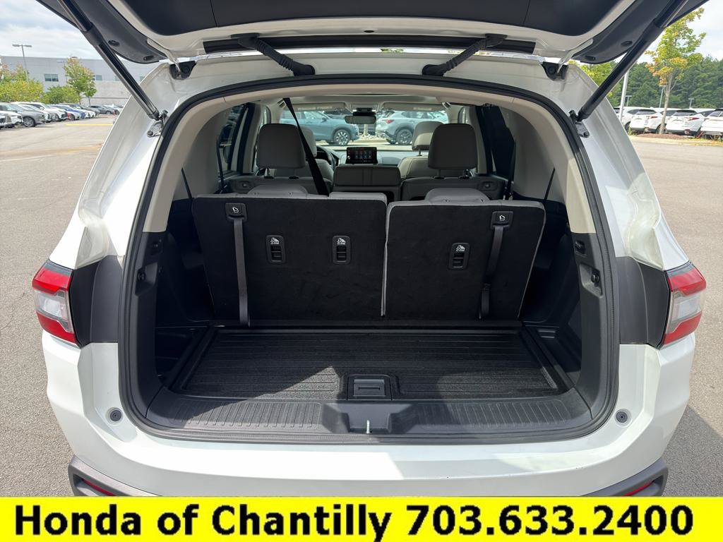 Certified 2025 Honda Pilot Touring image 29