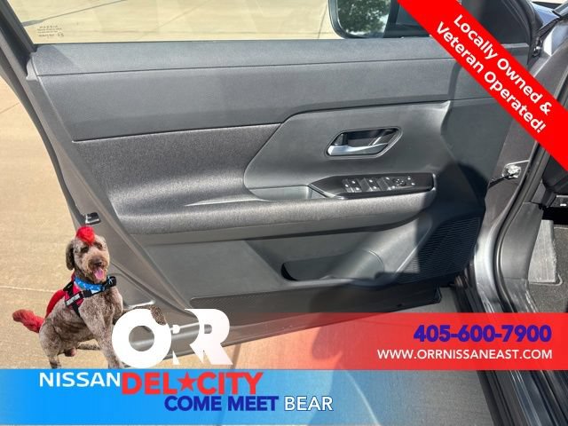New 2025 Nissan Kicks SV w/ SV Premium Package AWD/4WD image 17