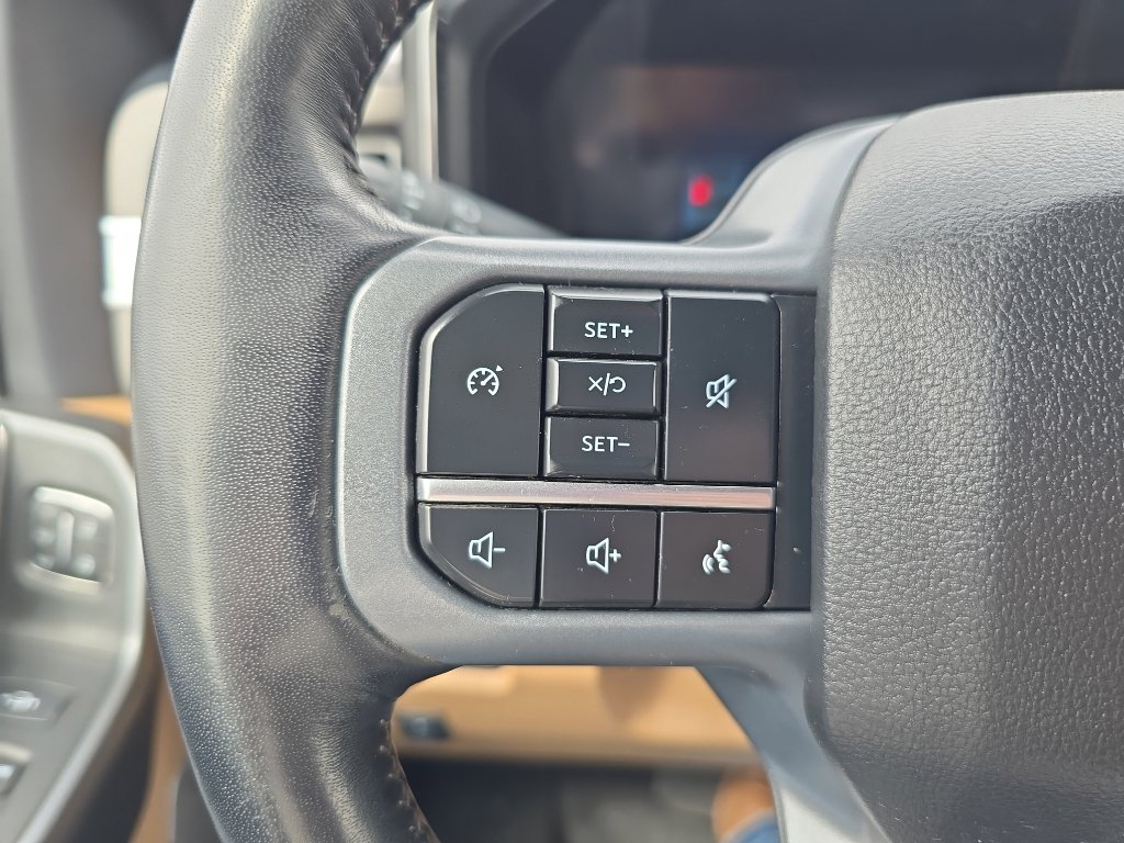 Used 2024 Ford F350 Lariat w/ Chrome Package image 26
