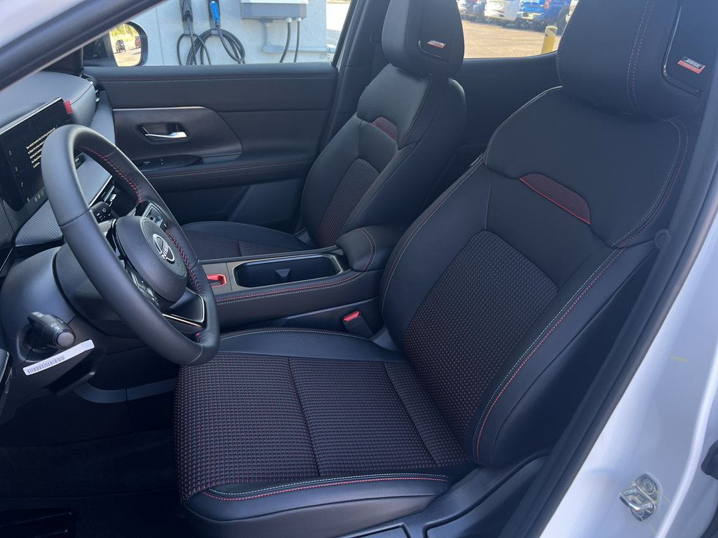 New 2026 Nissan Kicks SR w/ SR Premium Package image 12