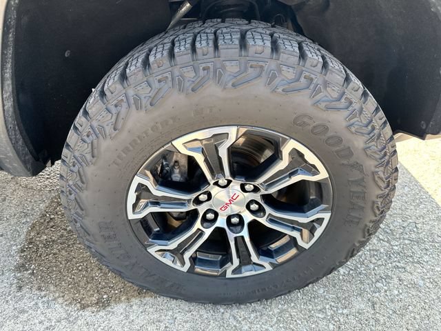 Used 2024 GMC Canyon AT4 AWD/4WD image 47