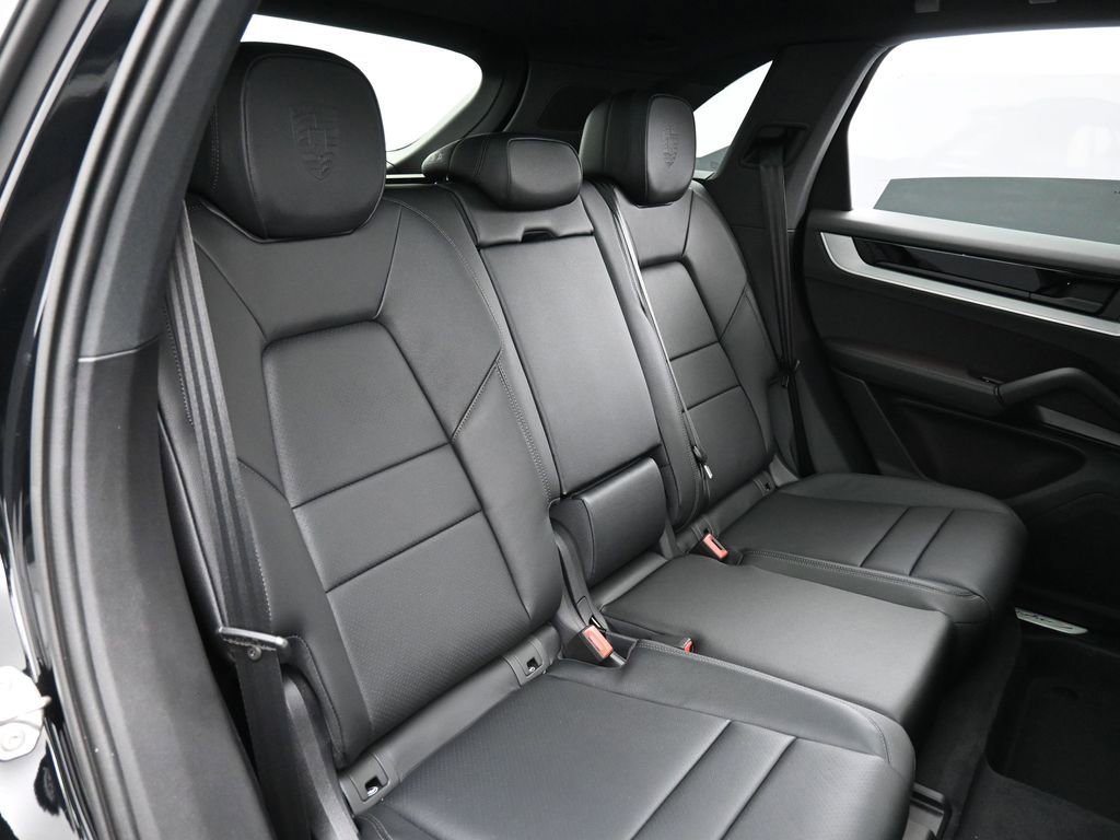 New 2026 Porsche Cayenne S image 27