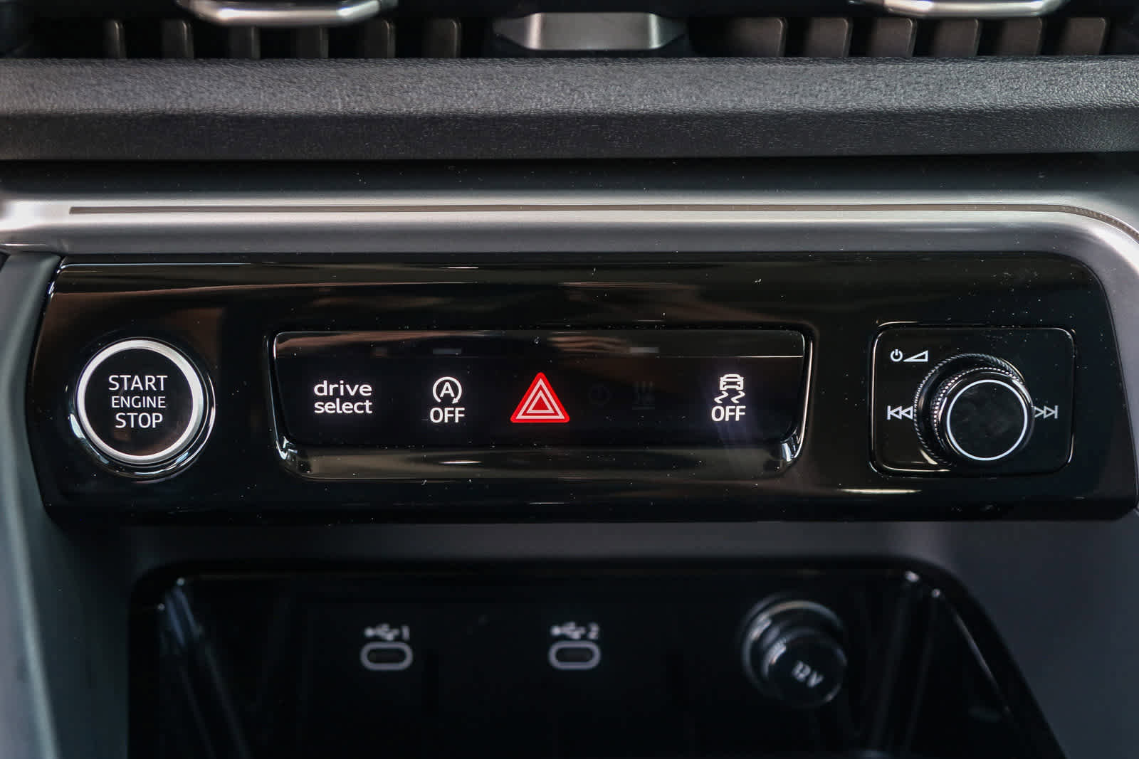 New 2025 Audi Q5 Premium image 28