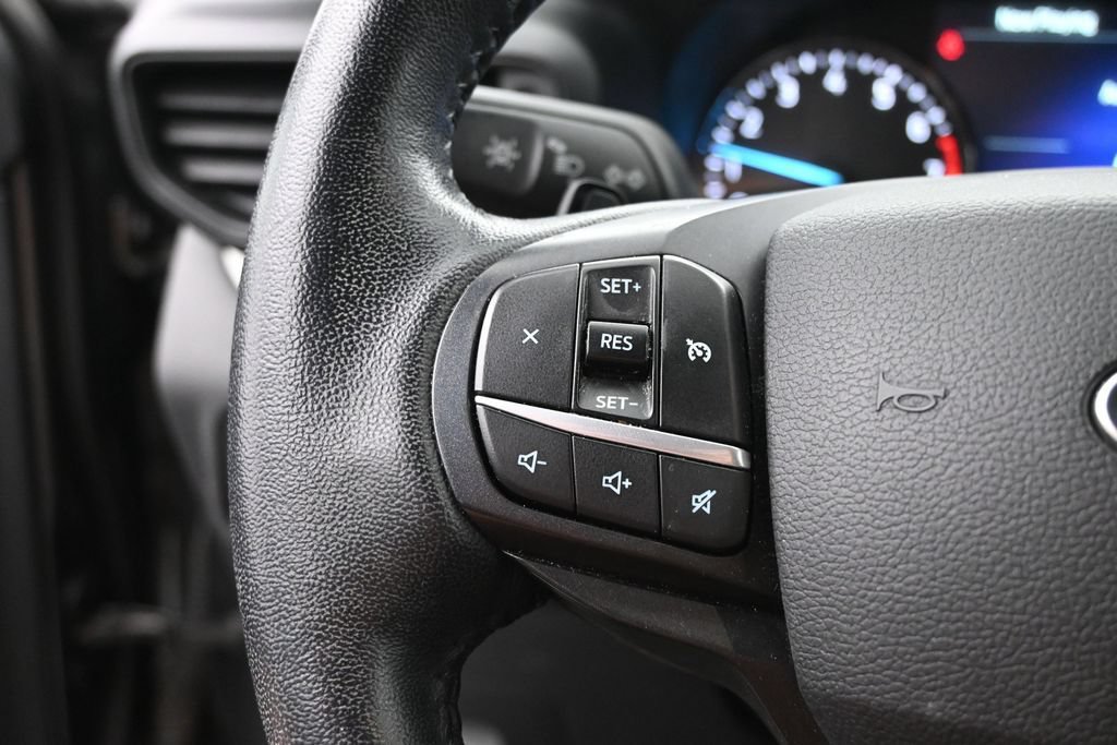 Used 2020 Ford Explorer XLT w/ Comfort Package AWD/4WD image 22