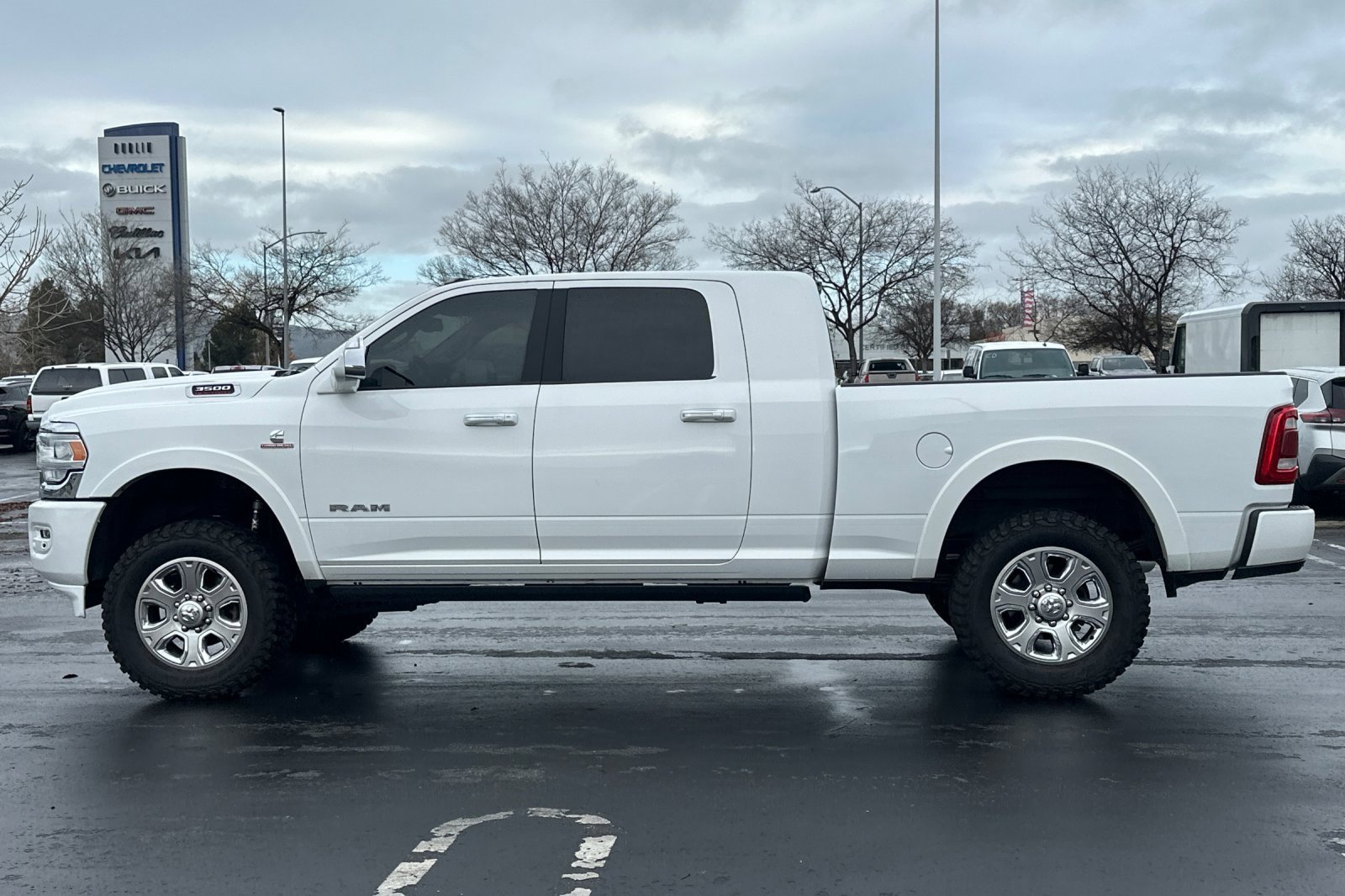Used 2022 RAM 3500 Laramie image 7