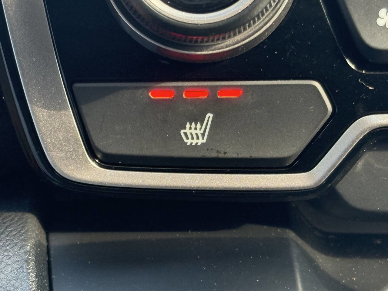 Used 2020 Honda CR-V Touring image 16