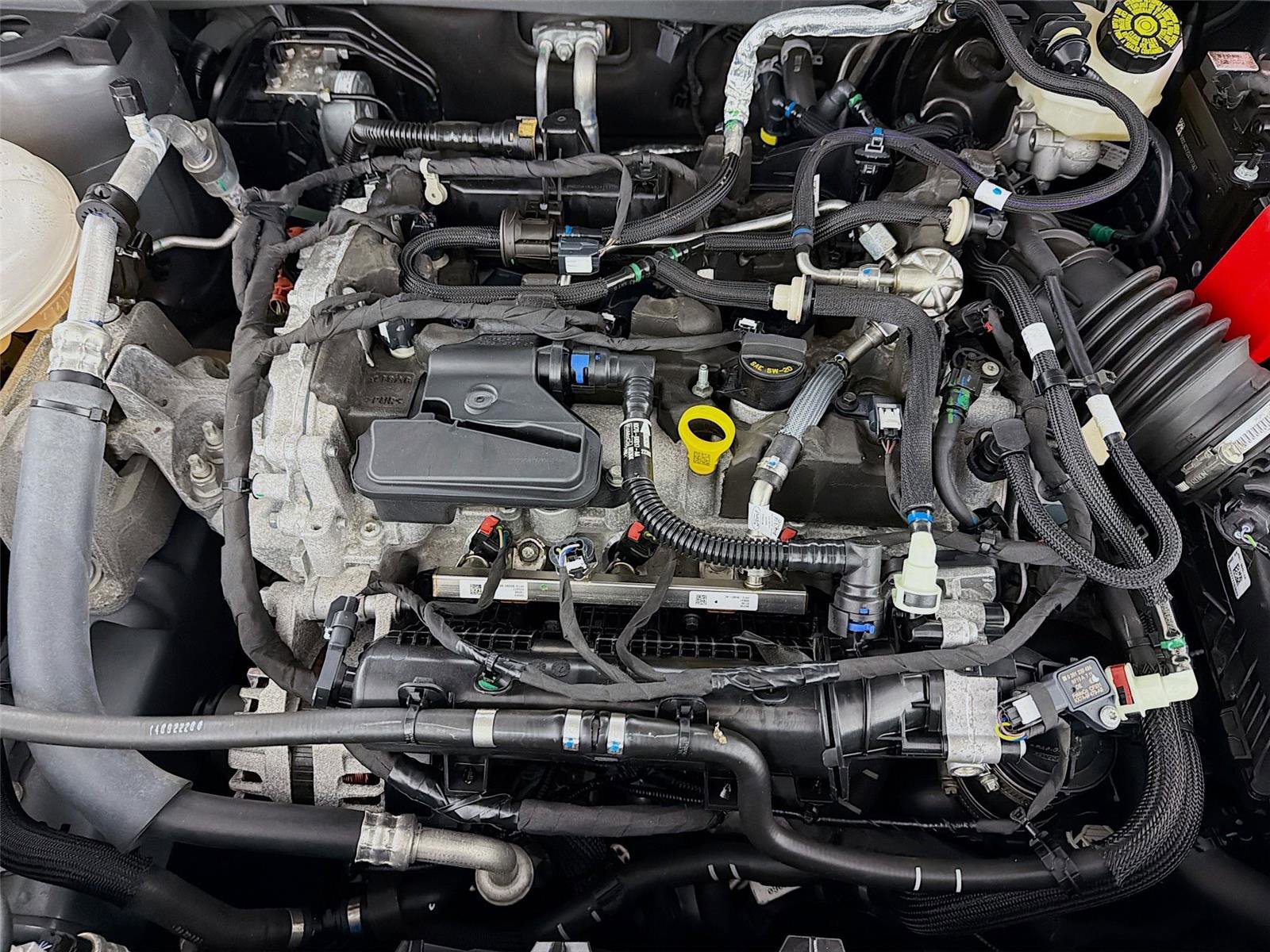 Used 2022 Ford Escape SE w/ Cold Weather Package image 29