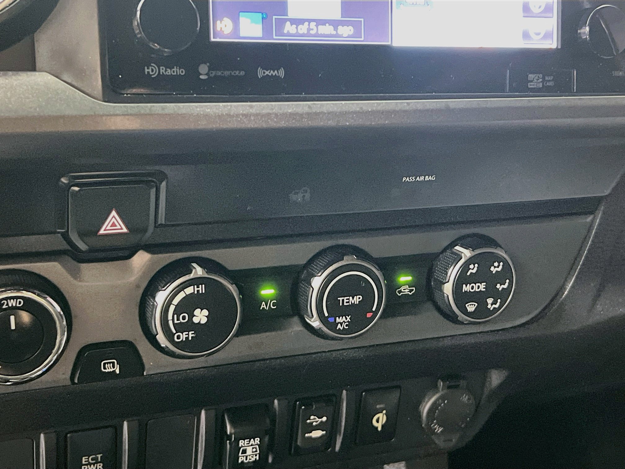Used 2019 Toyota Tacoma TRD Off-Road AWD/4WD image 26