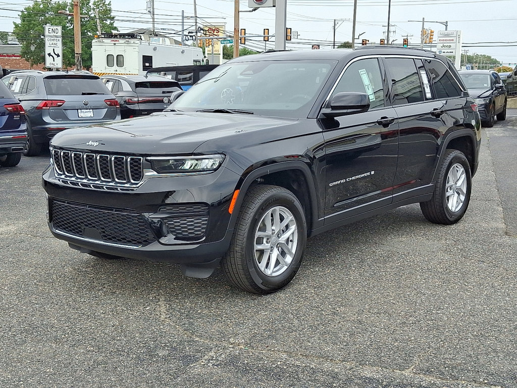 New 2025 Jeep Grand Cherokee Laredo X