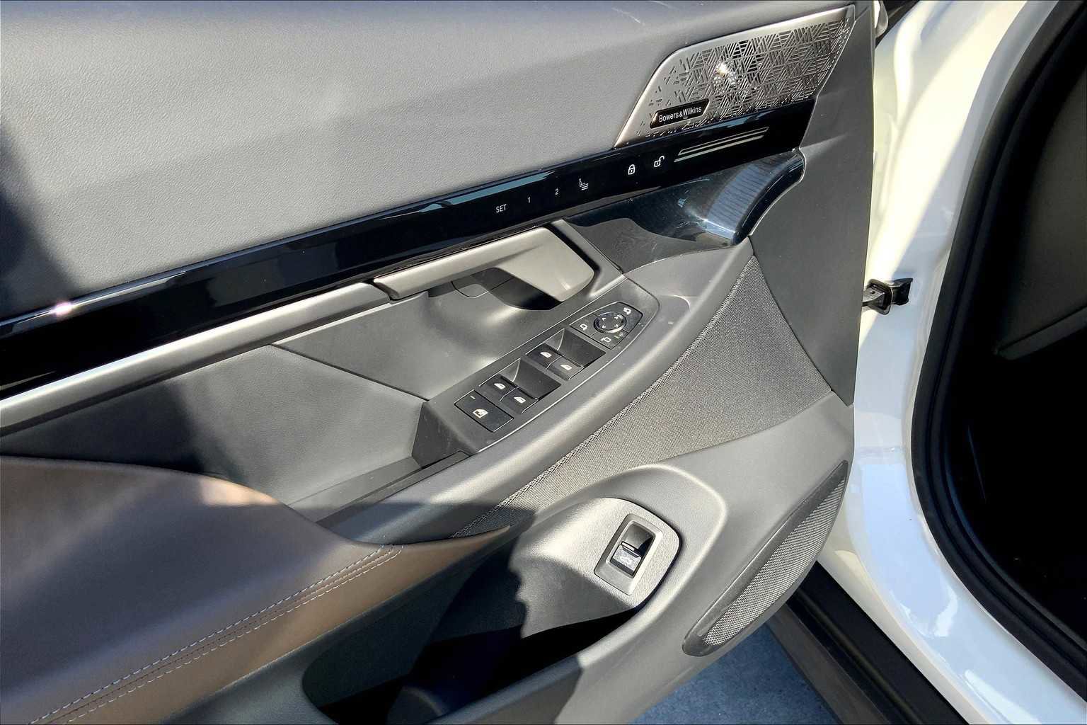 New 2025 BMW 530i xDrive image 19