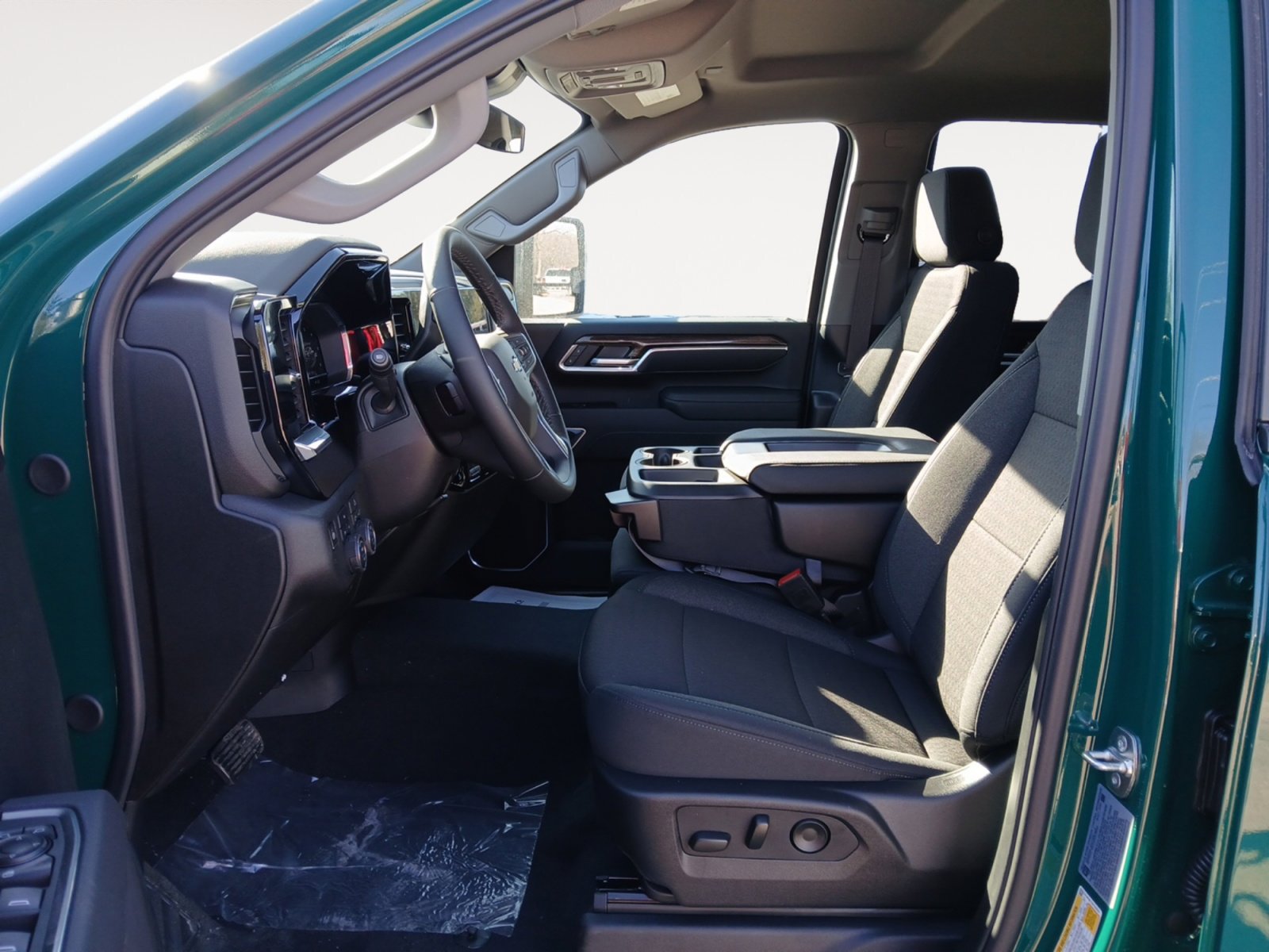 New 2025 Chevrolet Silverado 2500 LT w/ Convenience Package image 9