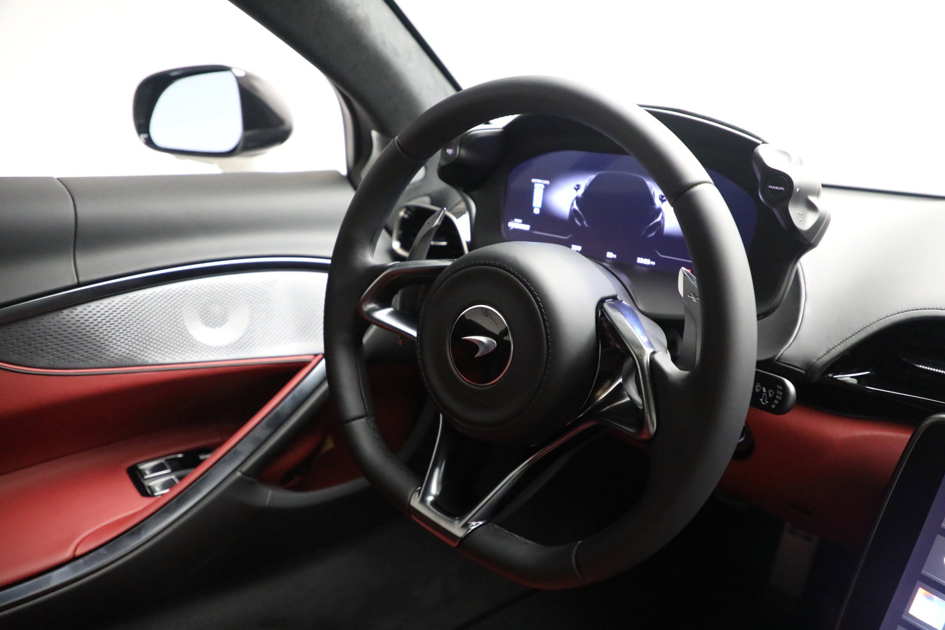 New 2026 McLaren Artura image 32