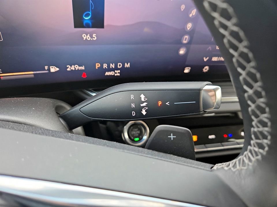 Used 2024 Buick Envision Preferred image 17