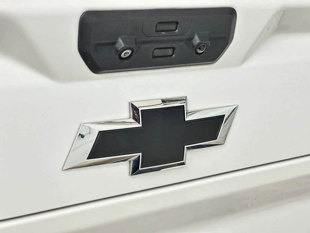 Used 2023 Chevrolet Silverado 2500 High Country AWD/4WD image 16