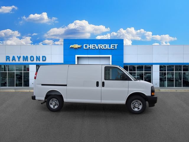 New 2026 Chevrolet Express 2500 w/ Driver Convenience Package RWD video 2