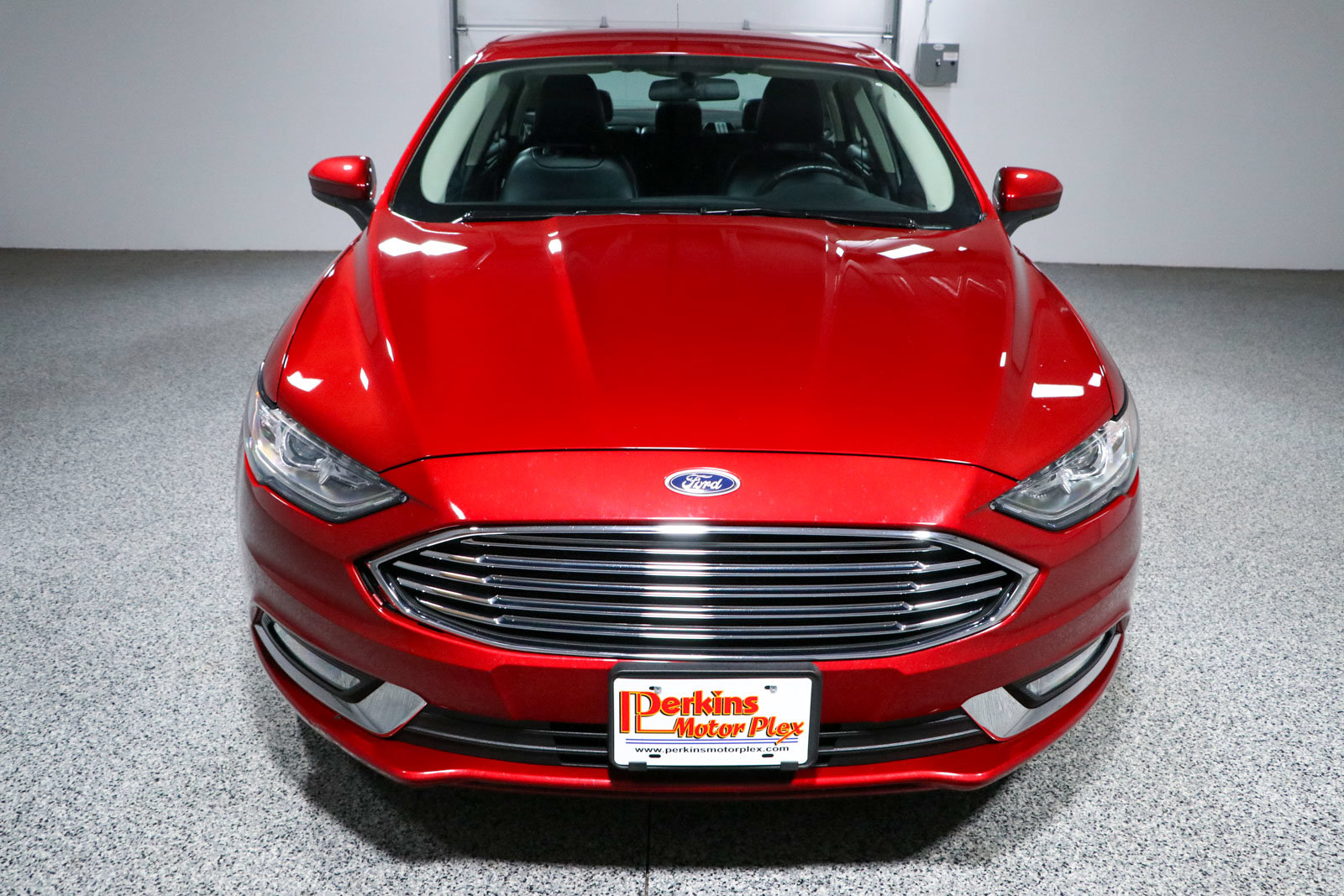 Used 2018 Ford Fusion SE w/ Equipment Group 201A FWD image 4