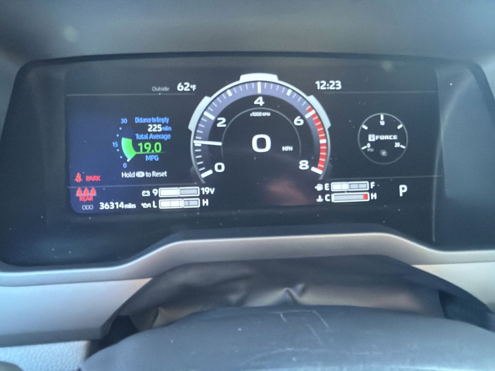 Used 2025 Toyota Tundra Limited image 17