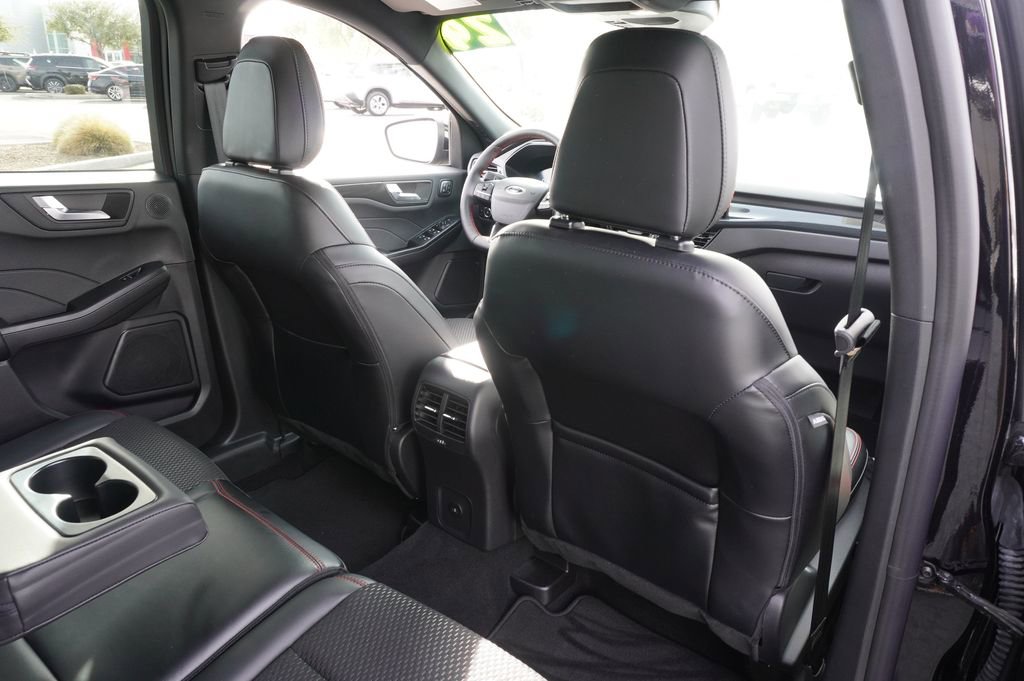 Used 2024 Ford Escape ST-Line Select w/ Tech Pack #2 image 10