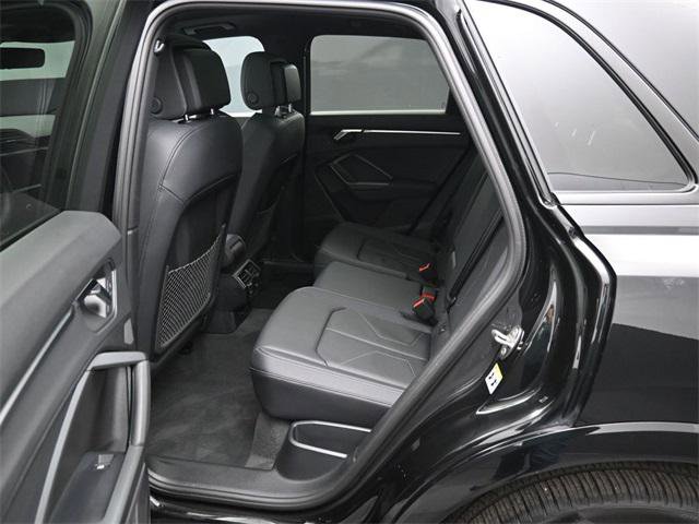 Certified 2025 Audi Q3 2.0T Premium w/ Convenience Package image 30