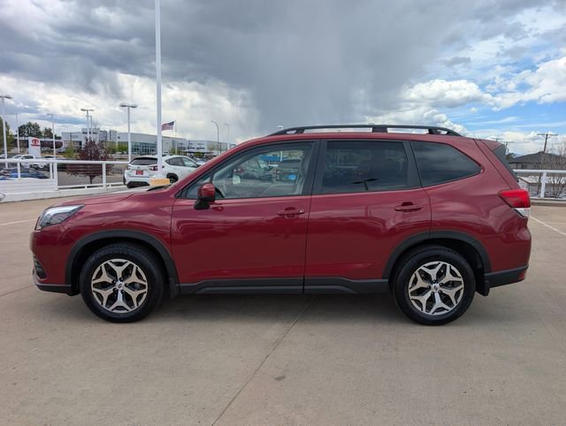 Used 2023 Subaru Forester Premium image 6