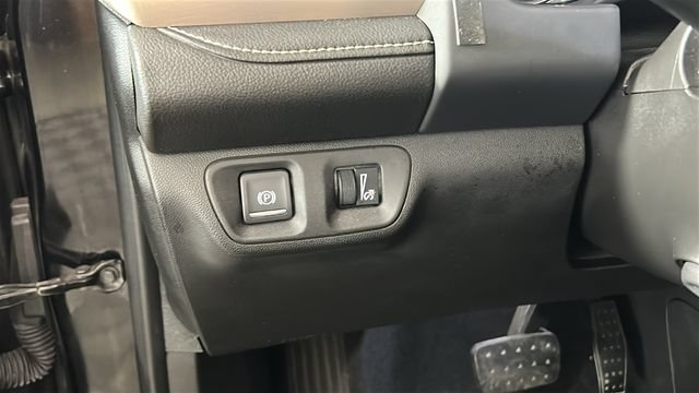 Used 2020 GMC Acadia Denali AWD/4WD image 19