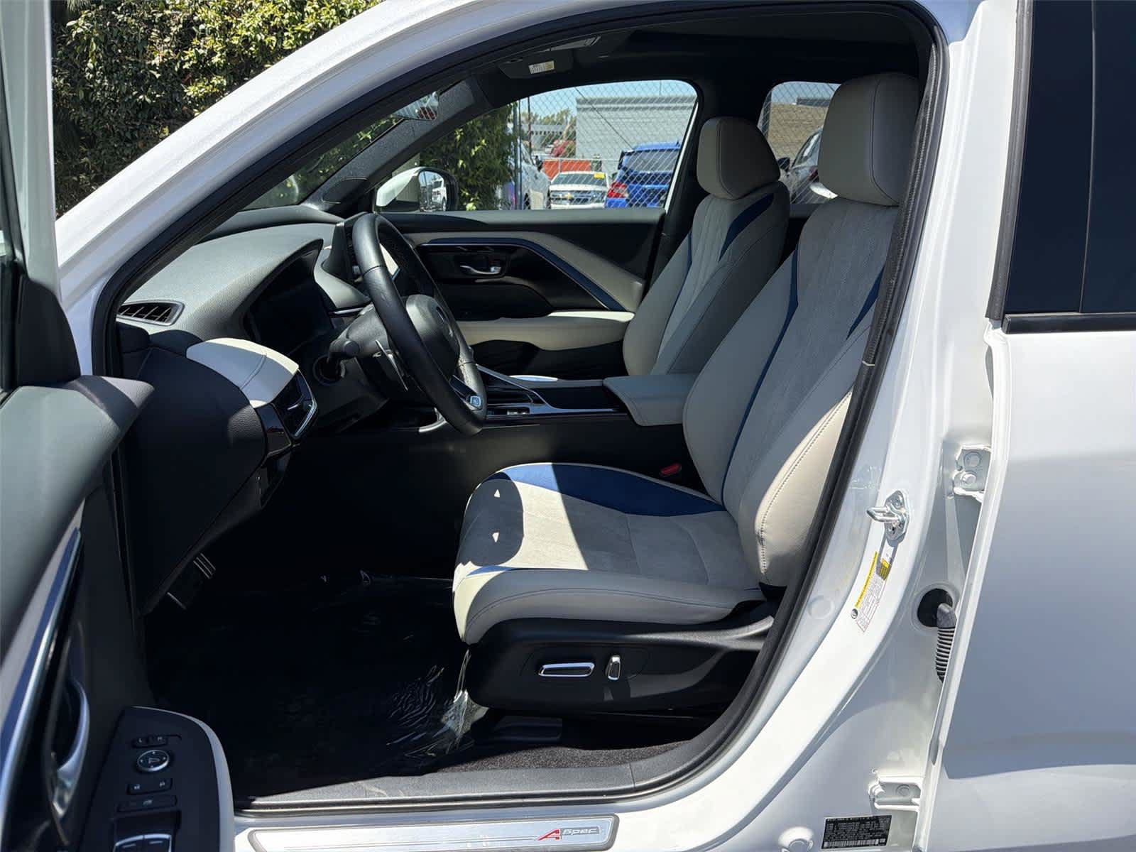 Used 2025 Acura ADX A-Spec FWD image 12
