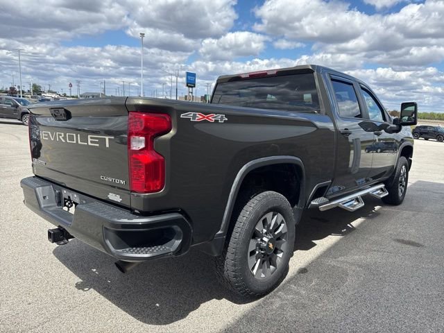 Used 2022 Chevrolet Silverado 2500 Custom w/ Custom Value Package AWD/4WD image 5