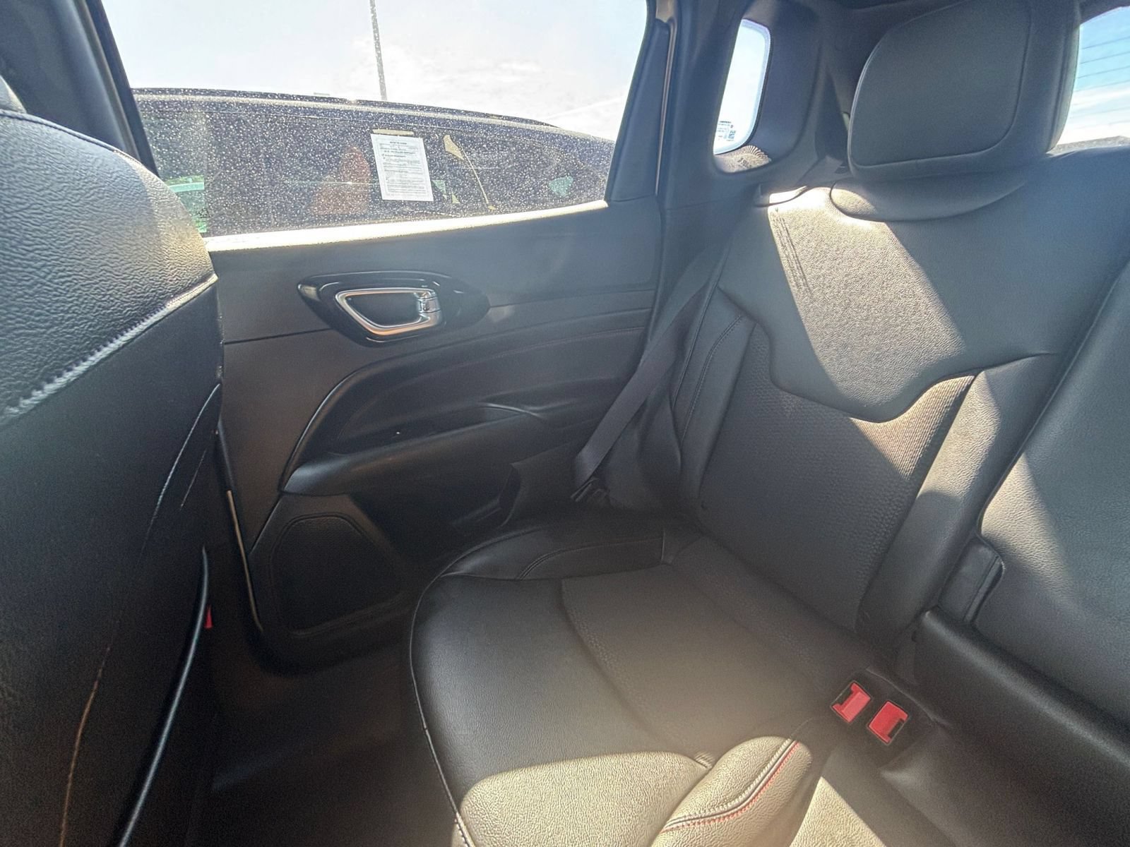 Used 2025 Jeep Compass Trailhawk AWD/4WD image 37