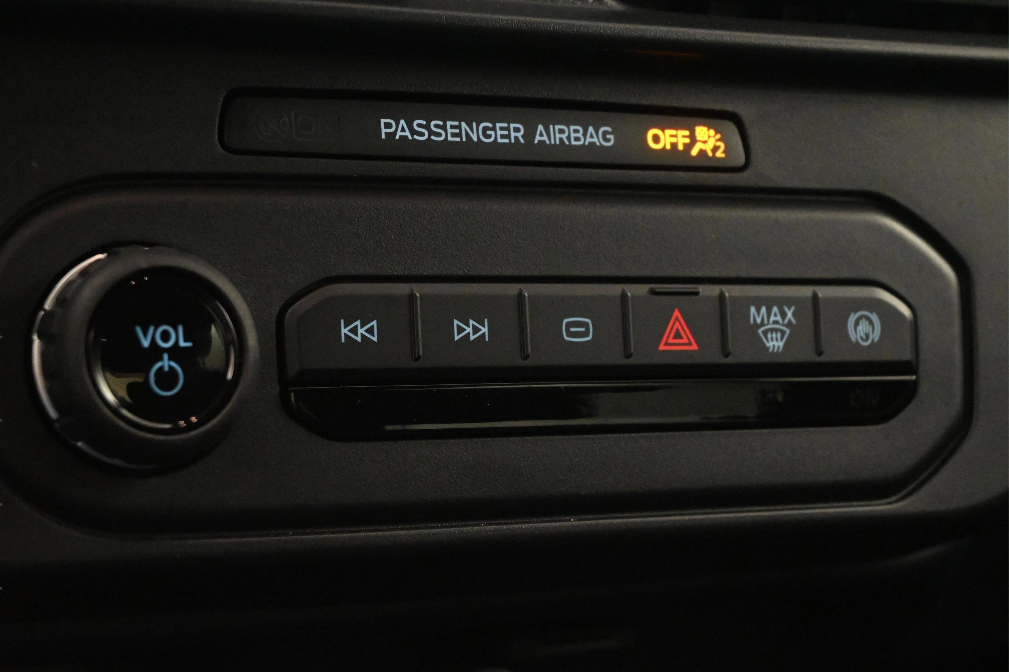 Used 2025 Ford Maverick XL w/ Equipment Group 102A AWD/4WD image 23