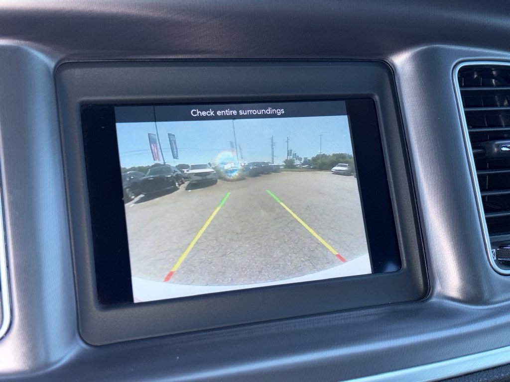 Used 2021 Dodge Charger SXT w/ Leather Interior Group RWD image 4