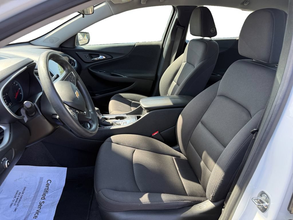 Used 2025 Chevrolet Malibu LT FWD image 11