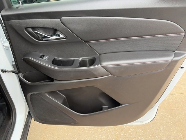 Used 2023 Chevrolet Traverse RS w/ LPO, Floor Liner Package image 44