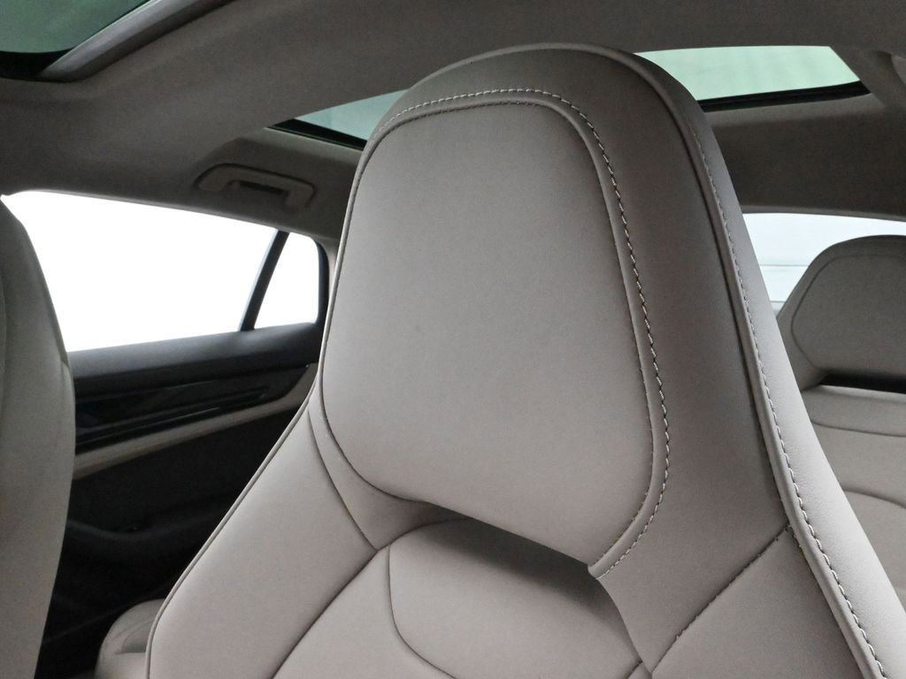 Certified 2026 Porsche Panamera image 19