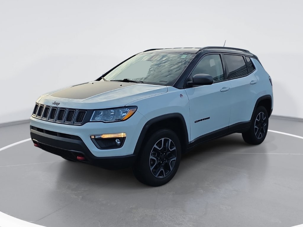 Used 2019 Jeep Compass Trailhawk AWD/4WD image 9