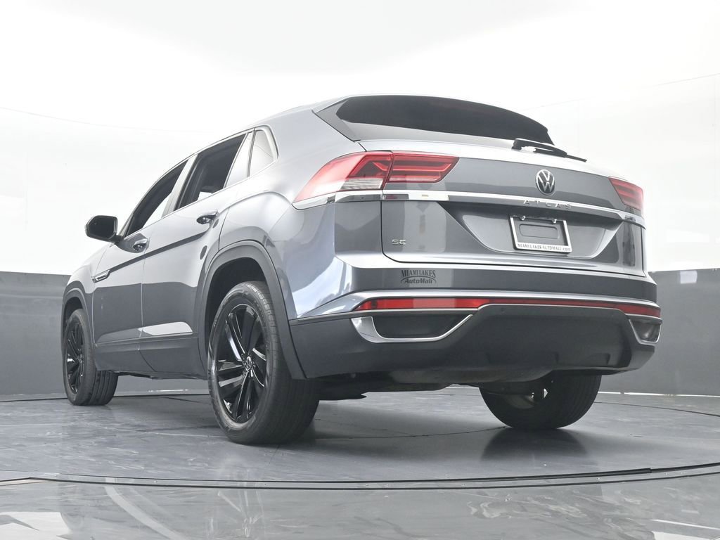 Used 2022 Volkswagen Atlas Cross Sport SE w/ Black Wheel Package image 61