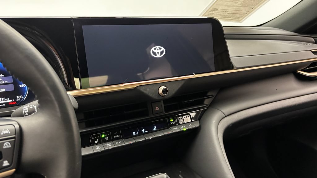 Used 2026 Toyota Crown AWD/4WD image 21