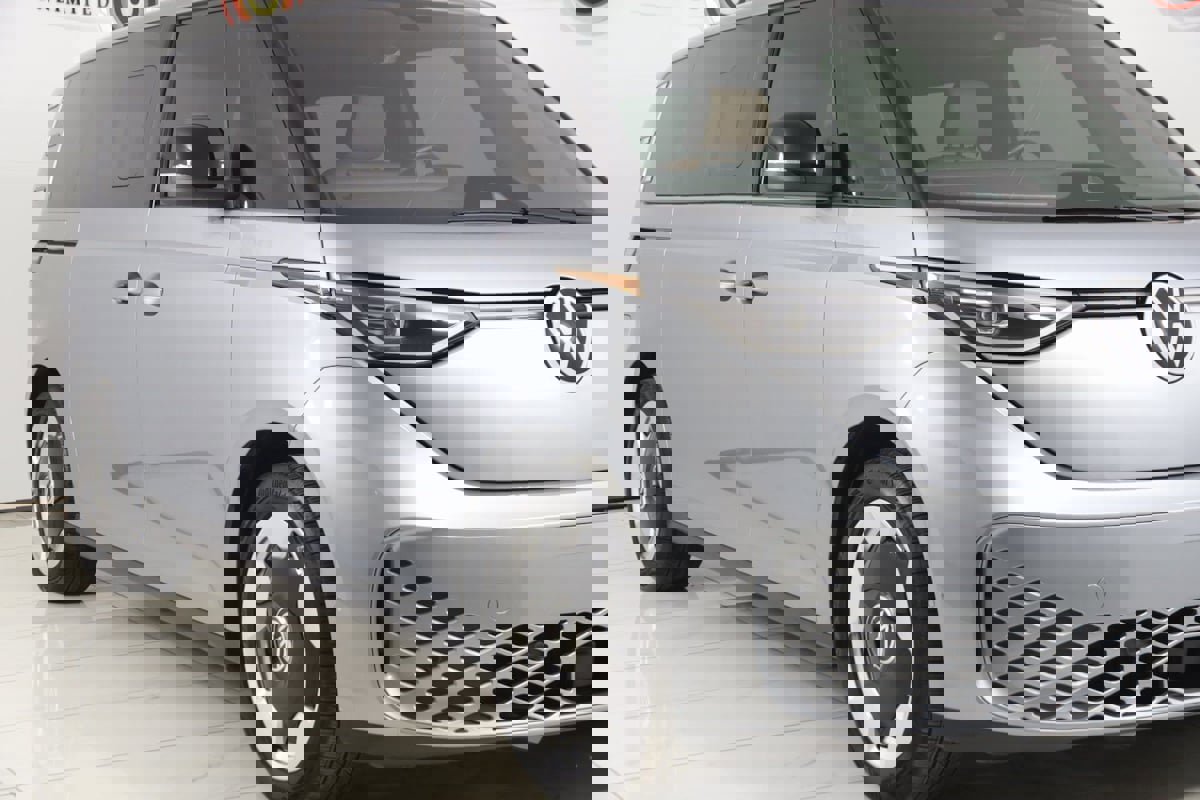 Used 2025 Volkswagen ID. Buzz Pro S image 50